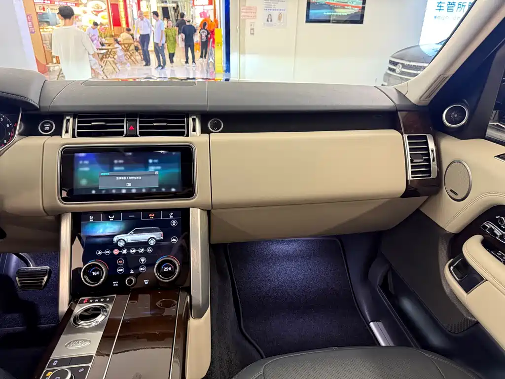Land Rover Range Rover — миниатюра 17