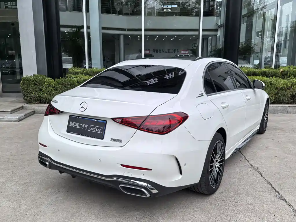 Mercedes-Benz C-Class — миниатюра 4