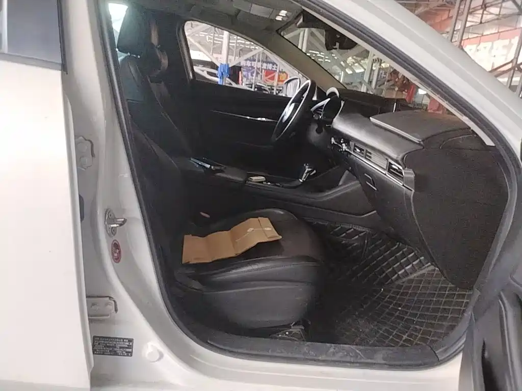 Mazda 3 Axela — миниатюра 25
