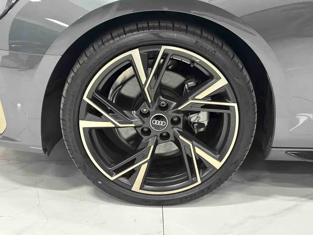 Audi A4L — миниатюра 10