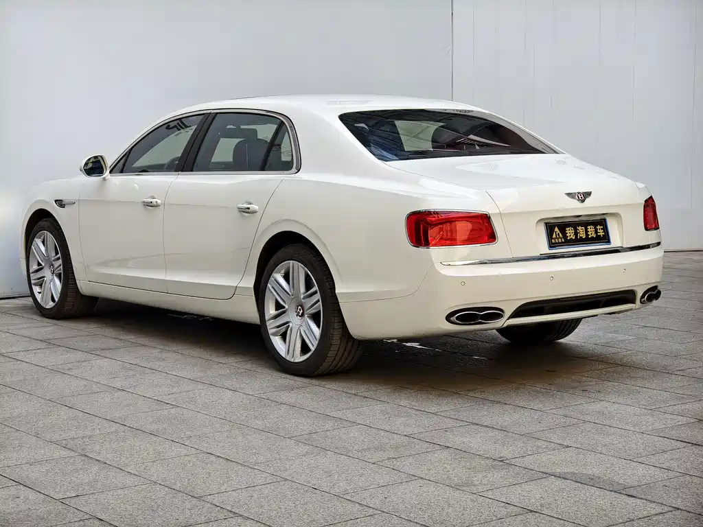 Bentley Flying Spur — миниатюра 6