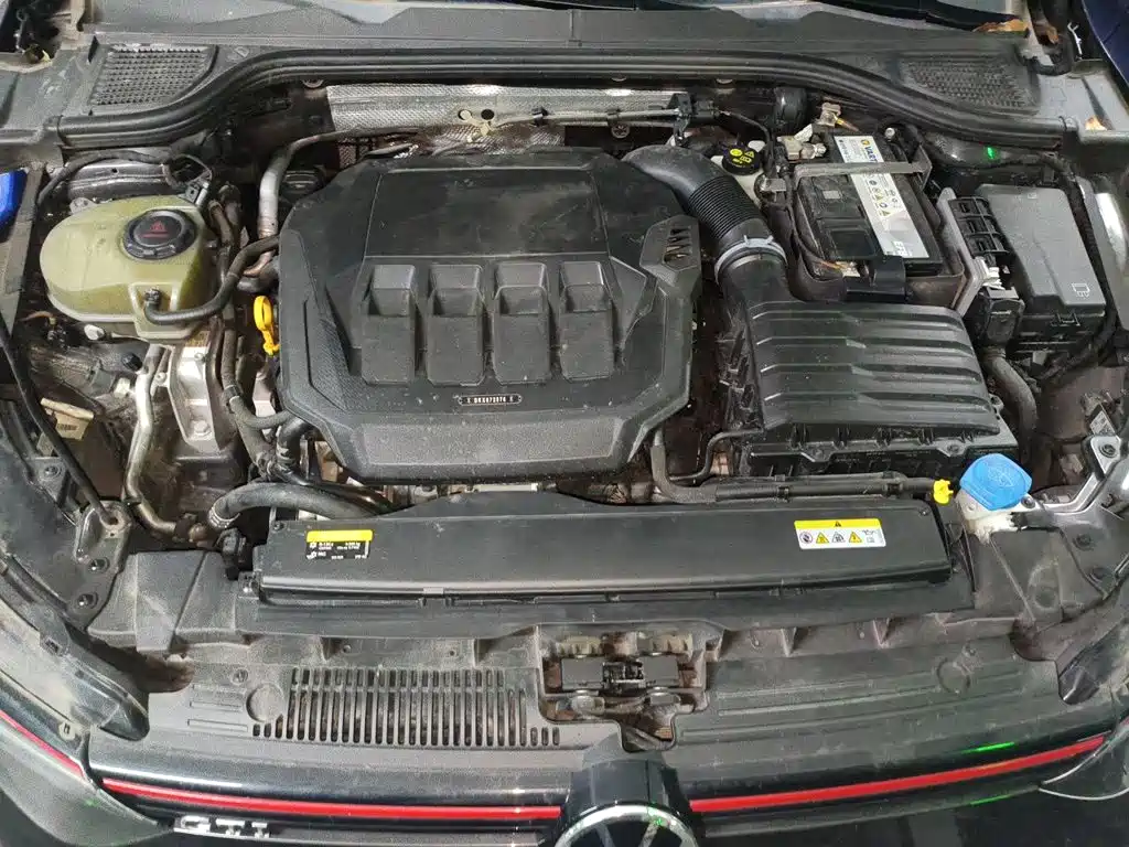 Volkswagen Golf GTI — миниатюра 21