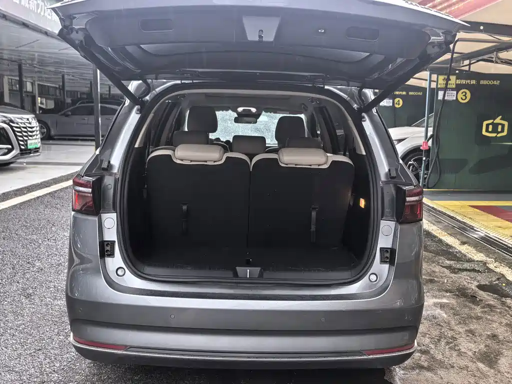BYD MAX New Energy — миниатюра 12