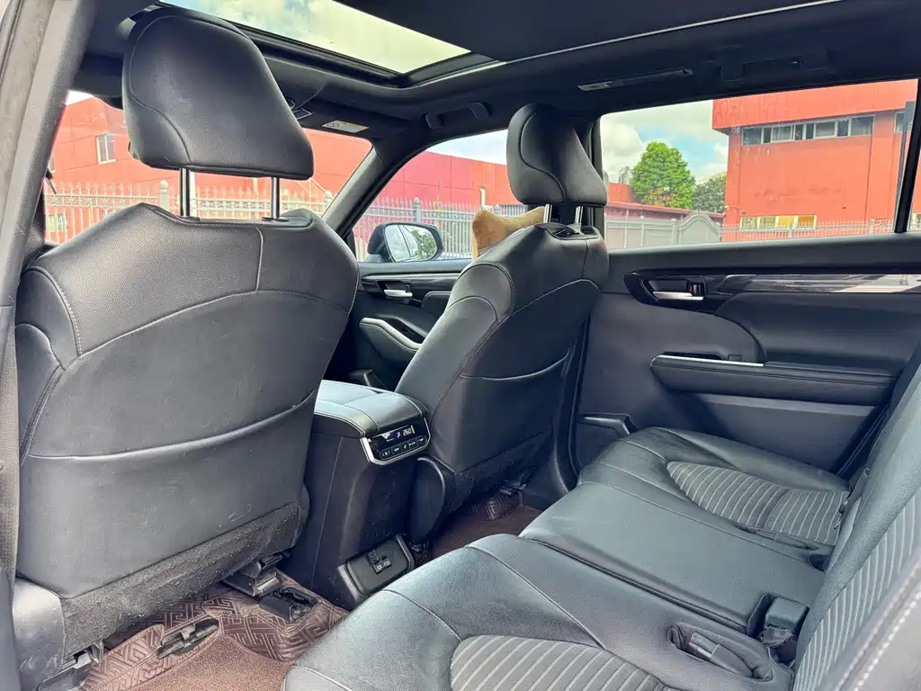 Toyota Crown Kluger 2023 2.5L HEV Luxury