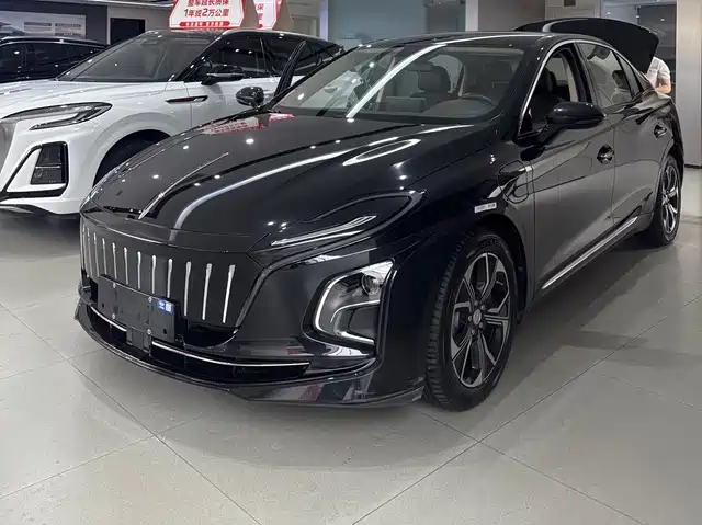 2024 Hongqi E-QM5