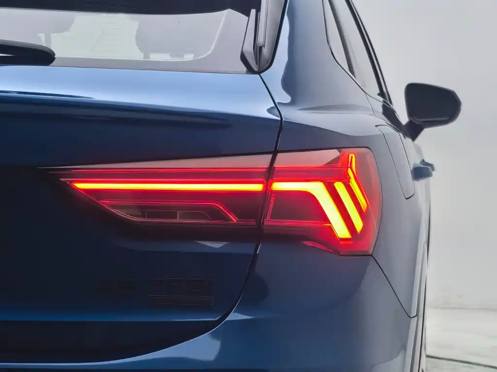 Audi Q3 Sportback 45 TFSI quattro Luxury Type, фото 24