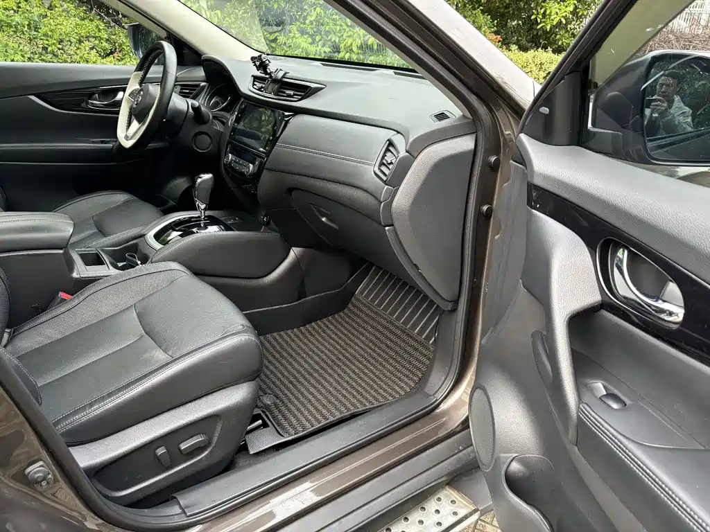 Nissan X-Trail — миниатюра 12