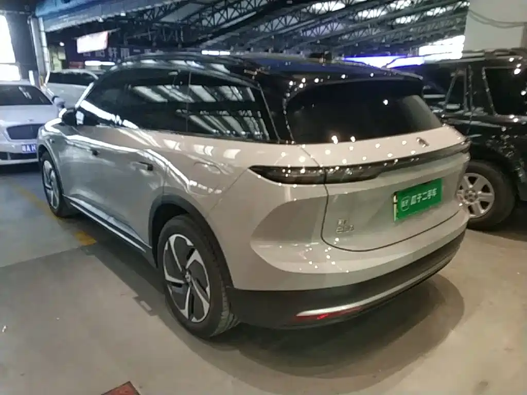 NIO ES6 — миниатюра 5