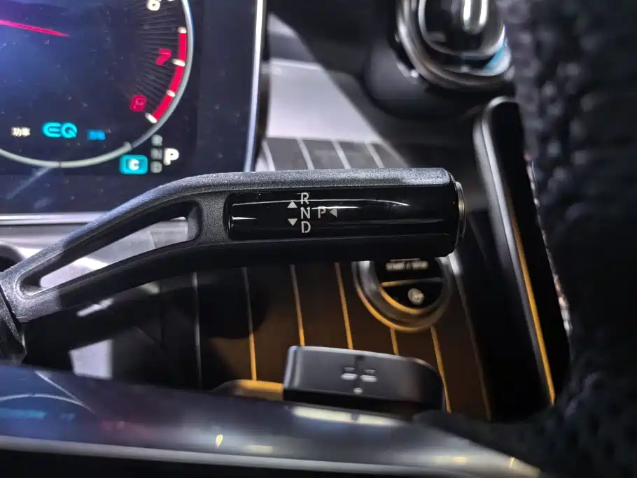 Mercedes-Benz C-Class — миниатюра 16