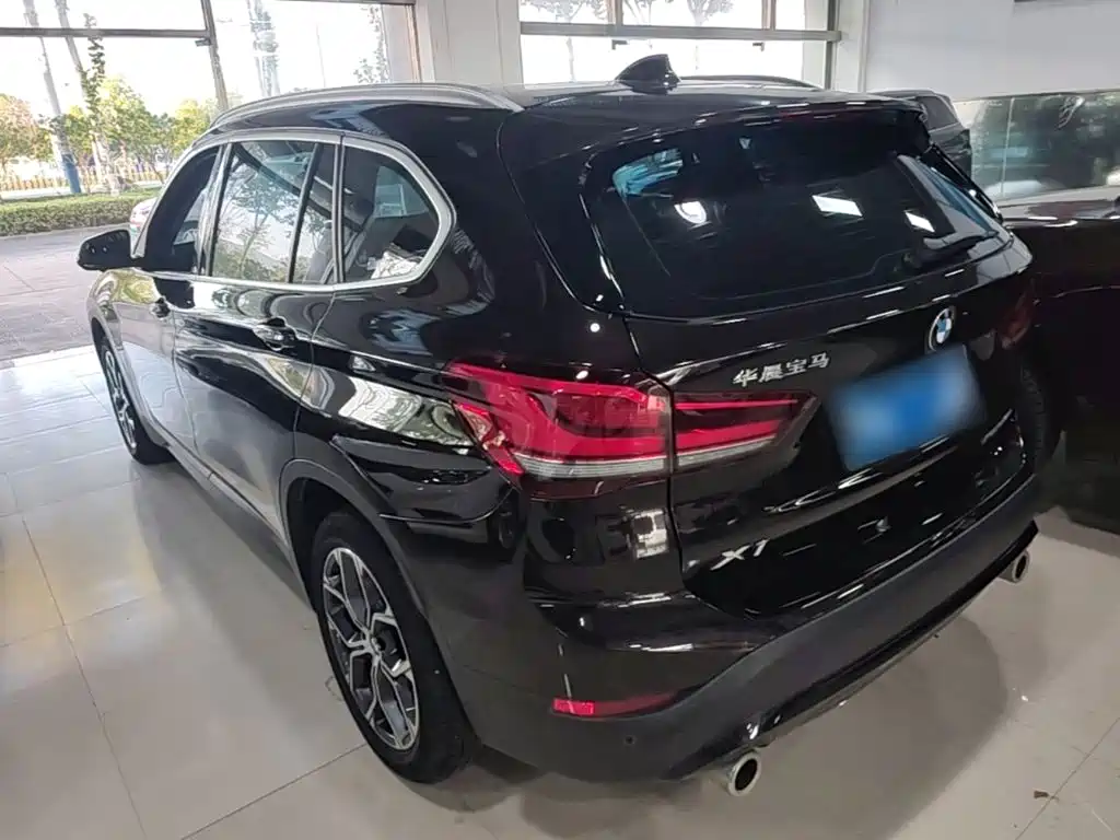 BMW X1 2022 — фото 4