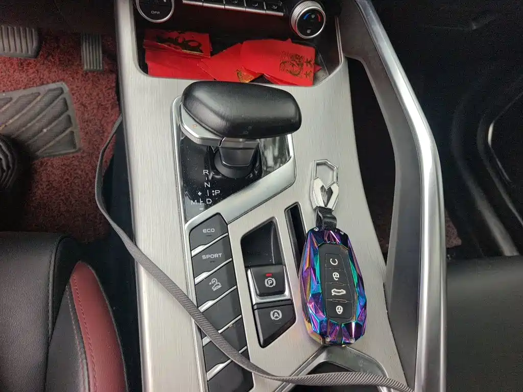 Geely Binyue — миниатюра 10