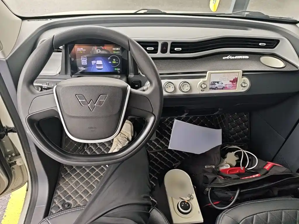 Wuling MINIEV — миниатюра 10