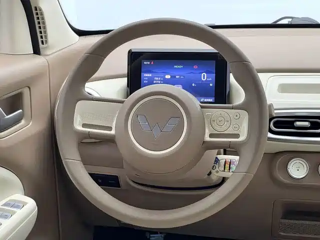 Wuling MINIEV — миниатюра 11