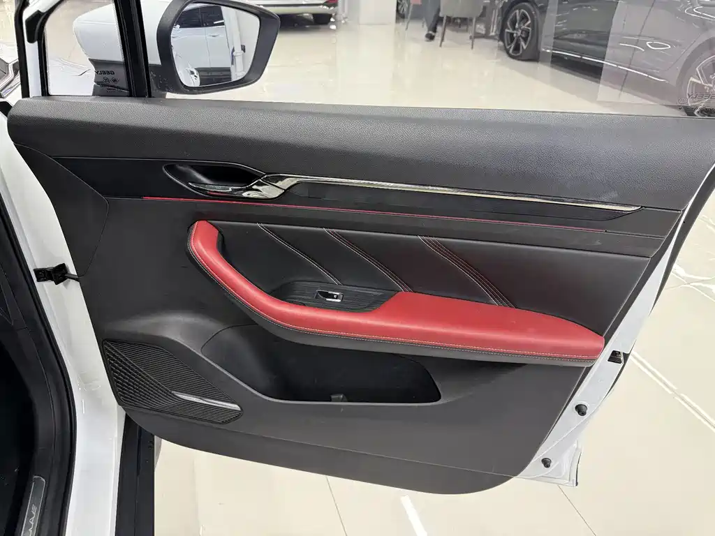 Geely Emgrand S — миниатюра 7