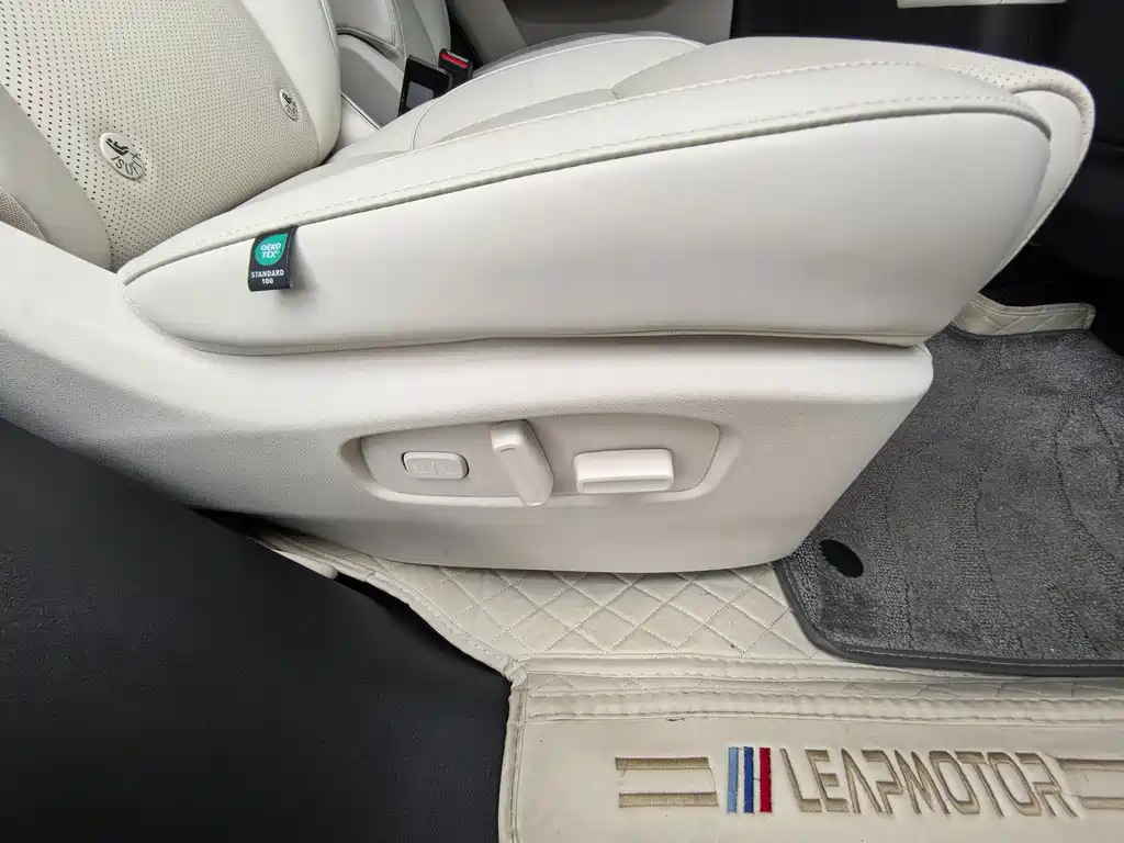 Leapmotor Leapmotor C16 — миниатюра 11