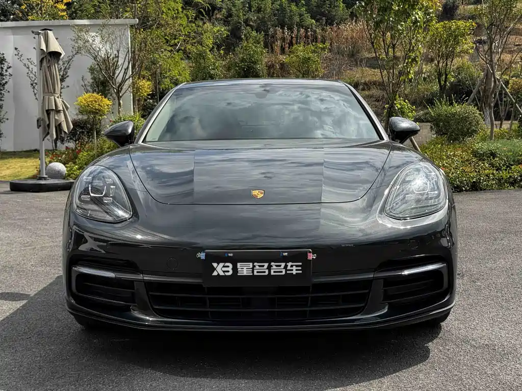 Porsche Panamera — миниатюра 2