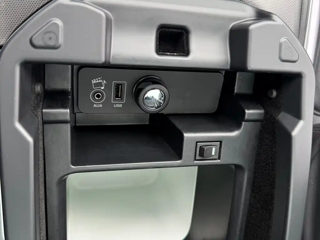 Land Rover Sport — миниатюра 14