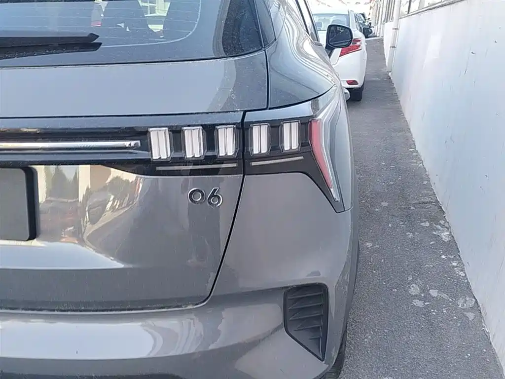 Lynk & Co 06 2023 Remix 1.5T Pro