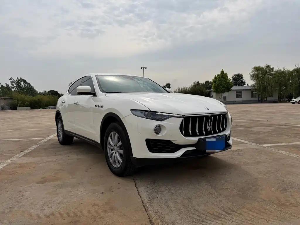 Maserati Levante — миниатюра 3