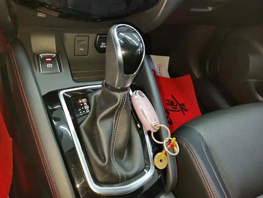 Nissan Qashqai — миниатюра 16
