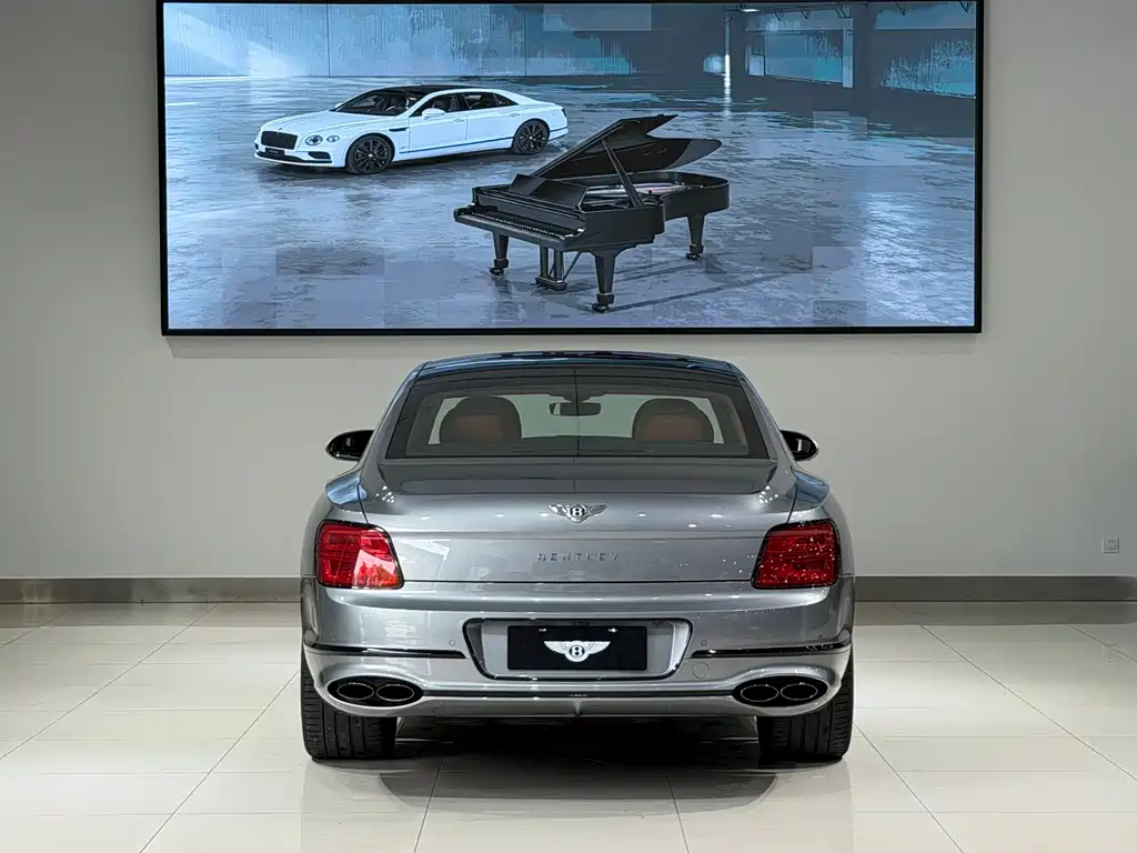 Bentley Flying Spur — миниатюра 5