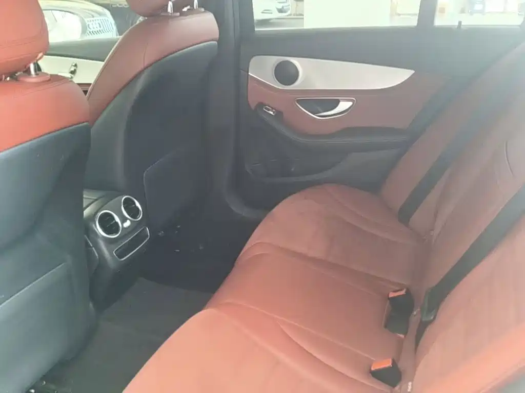 Mercedes-Benz C-Class — миниатюра 17