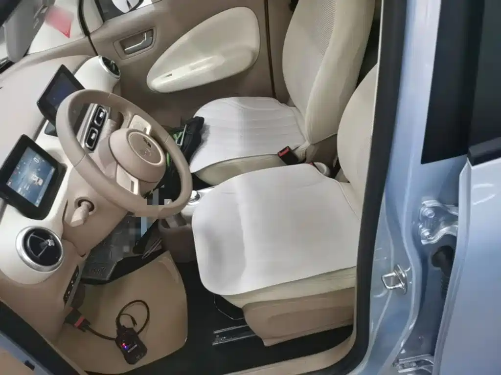 Wuling MINIEV — миниатюра 15