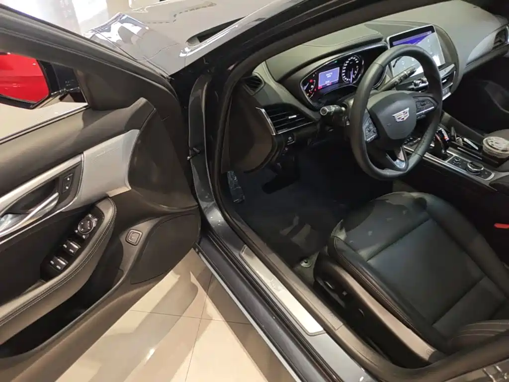 Cadillac CT5 — миниатюра 21