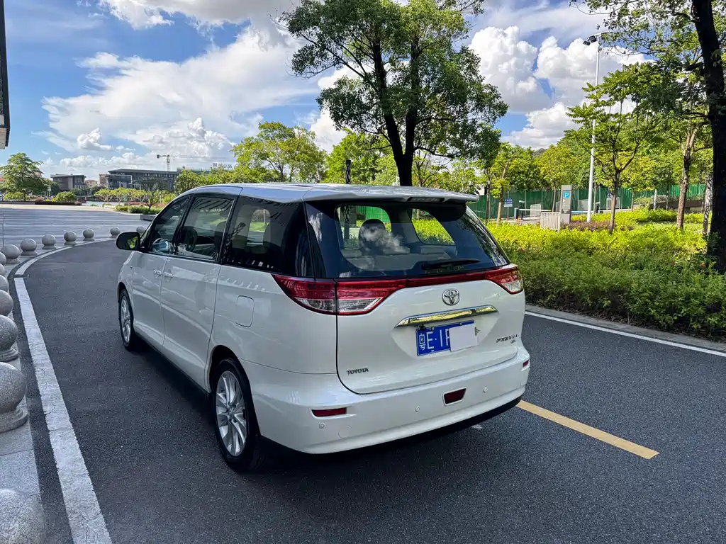 Toyota Previa 2012 2.4L 7 Luxury