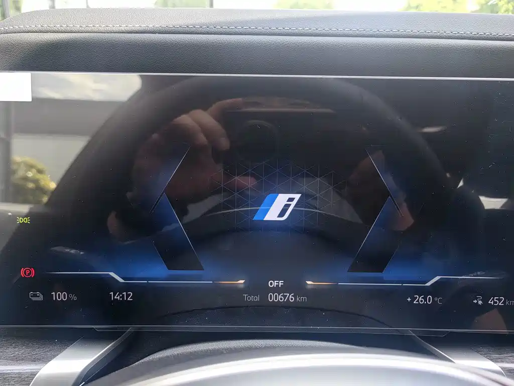 BMW i7 — миниатюра 9