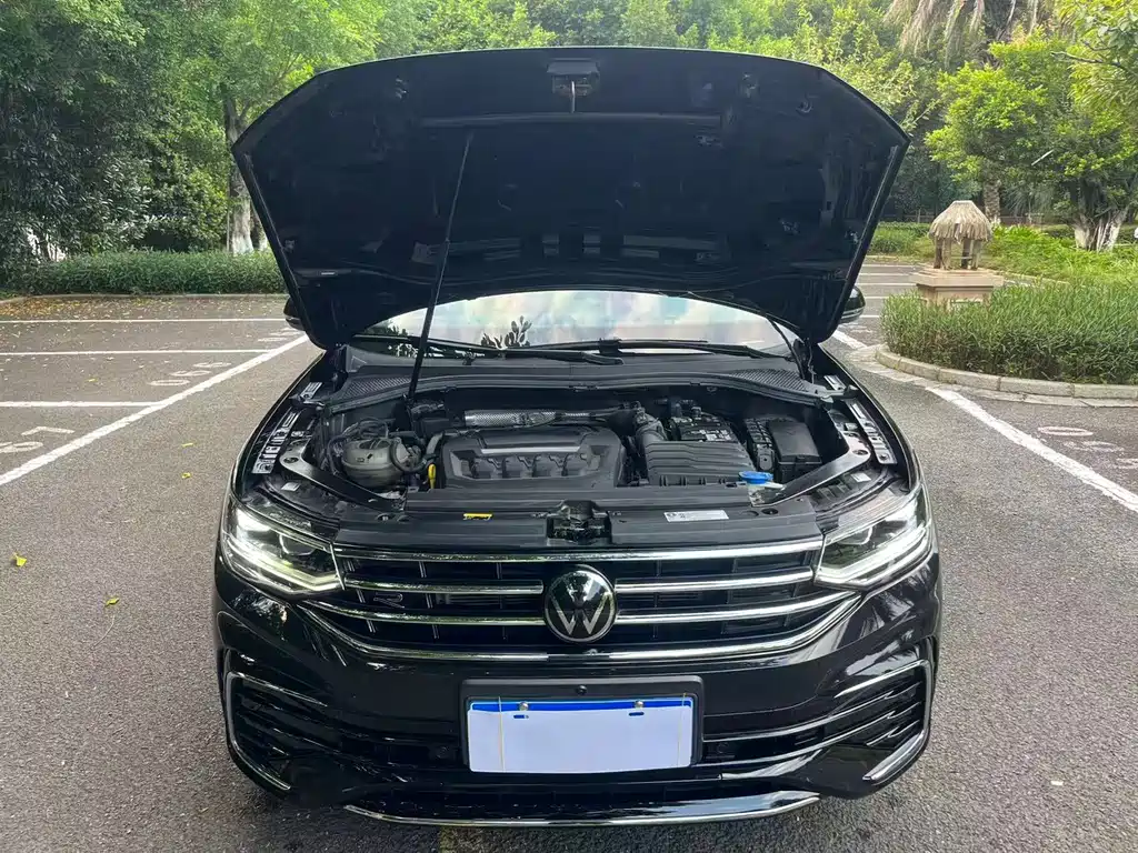 Volkswagen Tiguan L — миниатюра 11