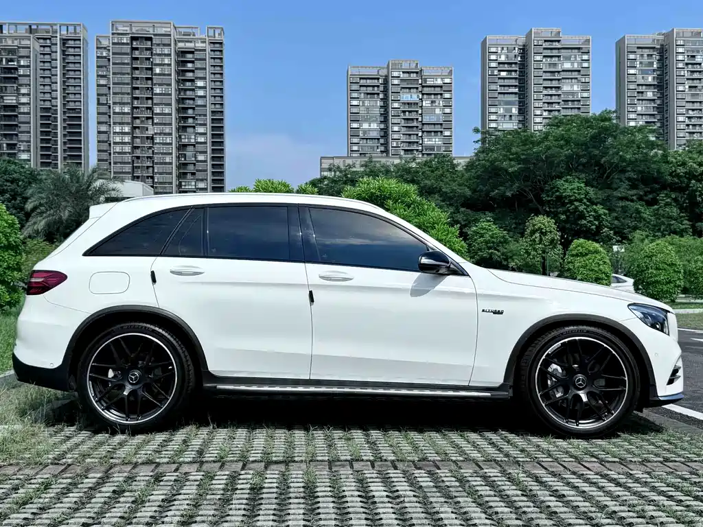 Mercedes-Benz GLC AMG — миниатюра 6