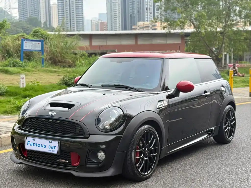 Mini Mini JCW 2013