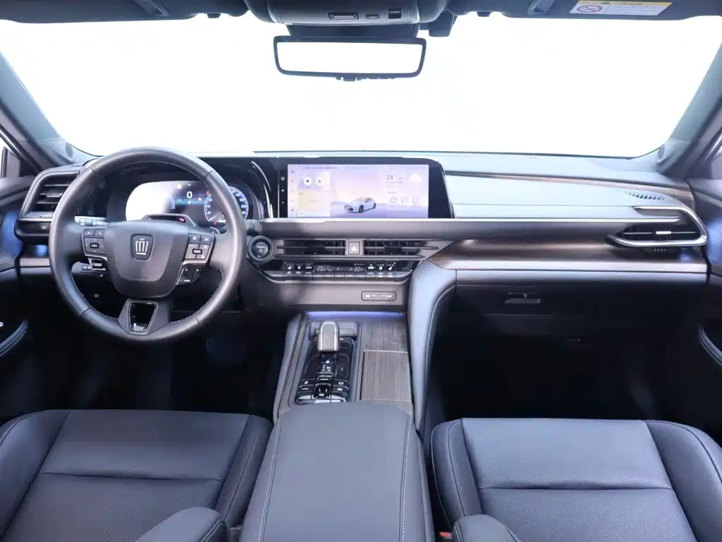 Toyota Crown (Import) — миниатюра 13