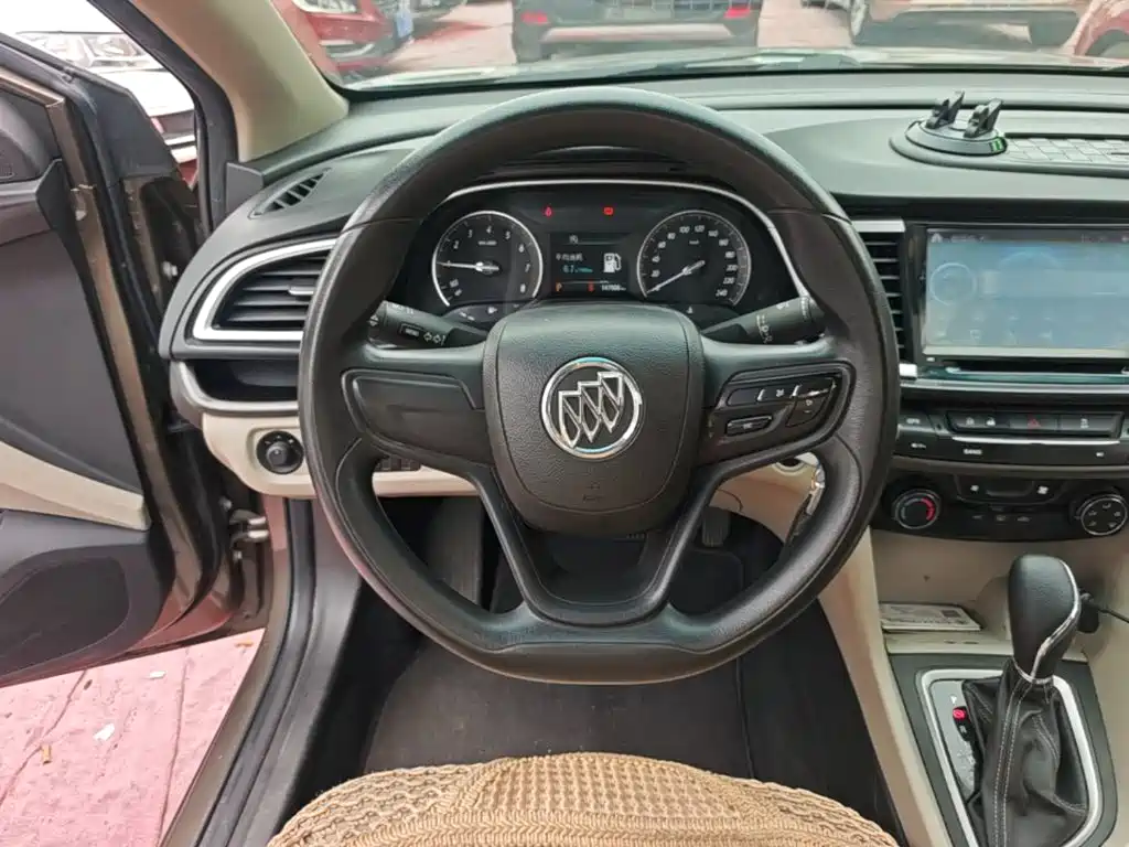 Buick Excelle — миниатюра 11