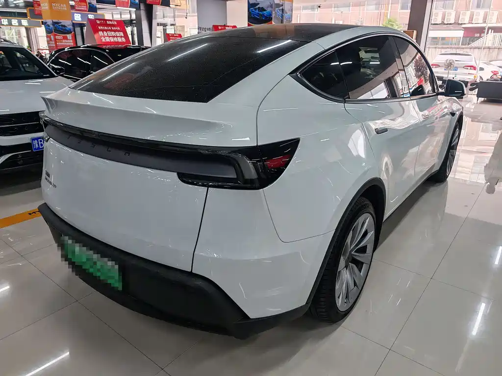 Tesla Model Y — фотографии объявления, Фото 11