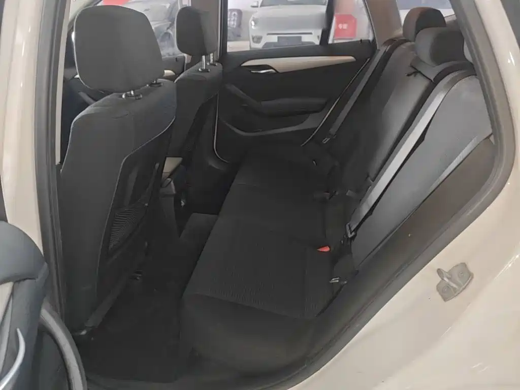 BMW X1 — миниатюра 17