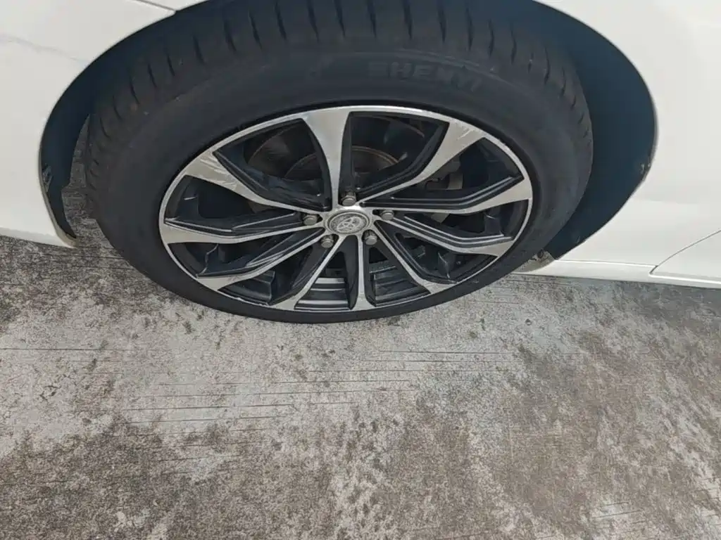 Toyota Reiz — миниатюра 23