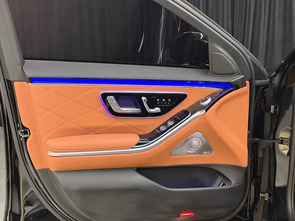 Mercedes-Benz S-Class — миниатюра 26