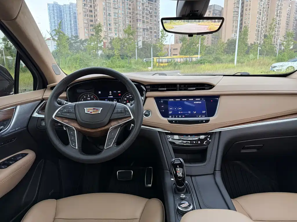 Cadillac XT5 — миниатюра 7