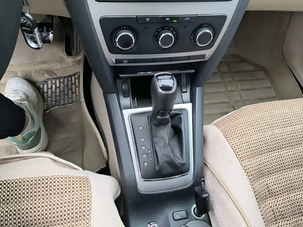 Skoda Octavia — миниатюра 14