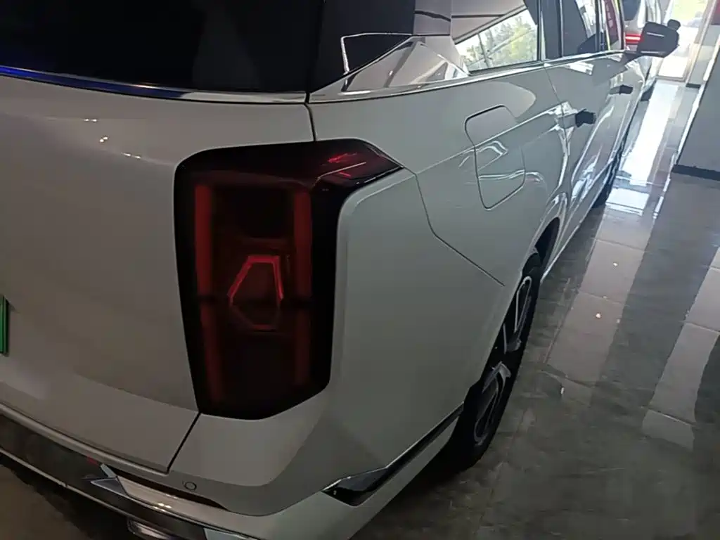 GAC Motor Trumpchi ES9 — миниатюра 8