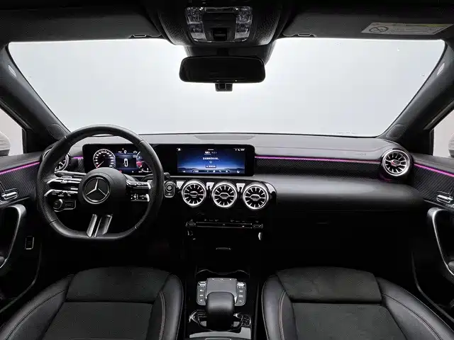 Mercedes-Benz A-Class — миниатюра 12