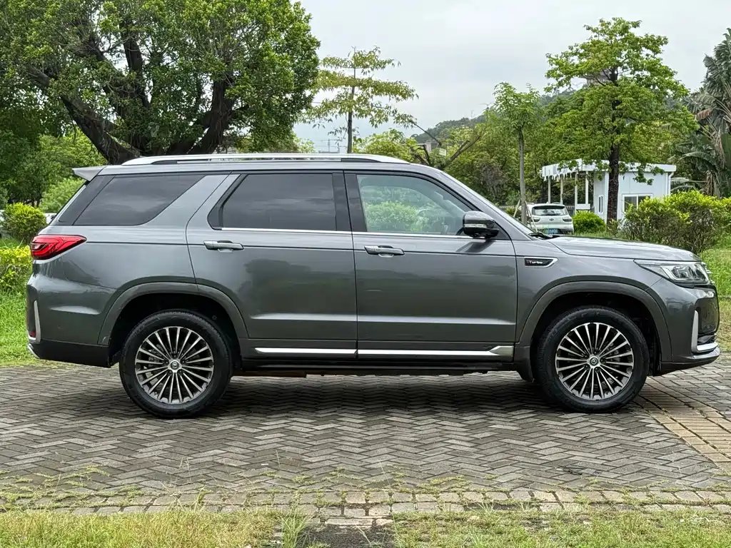 Changan CS95 — миниатюра 10