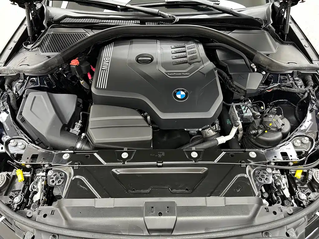 BMW 3 Series — миниатюра 30