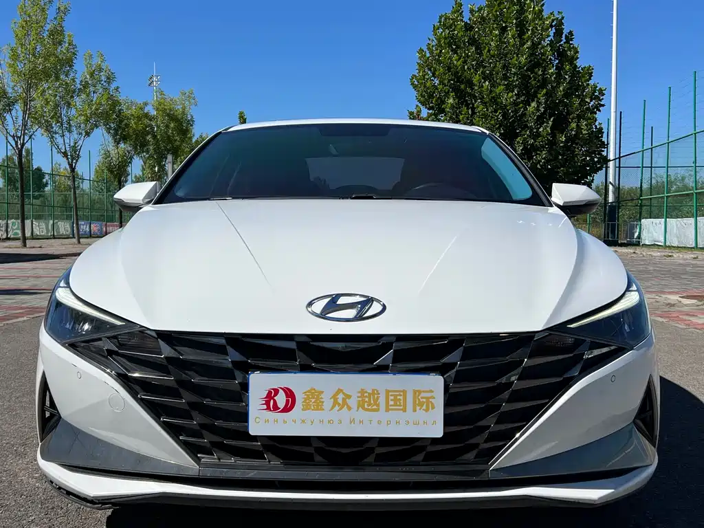 Hyundai Elantra — миниатюра 2