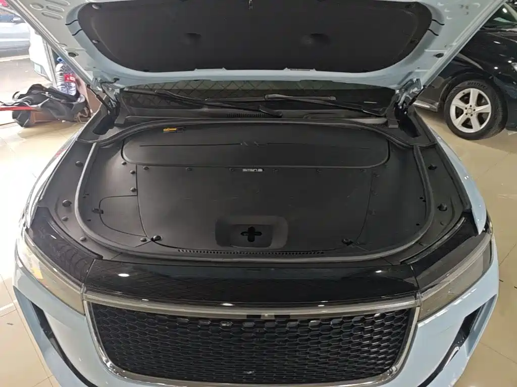 Li Auto Li ONE — миниатюра 20