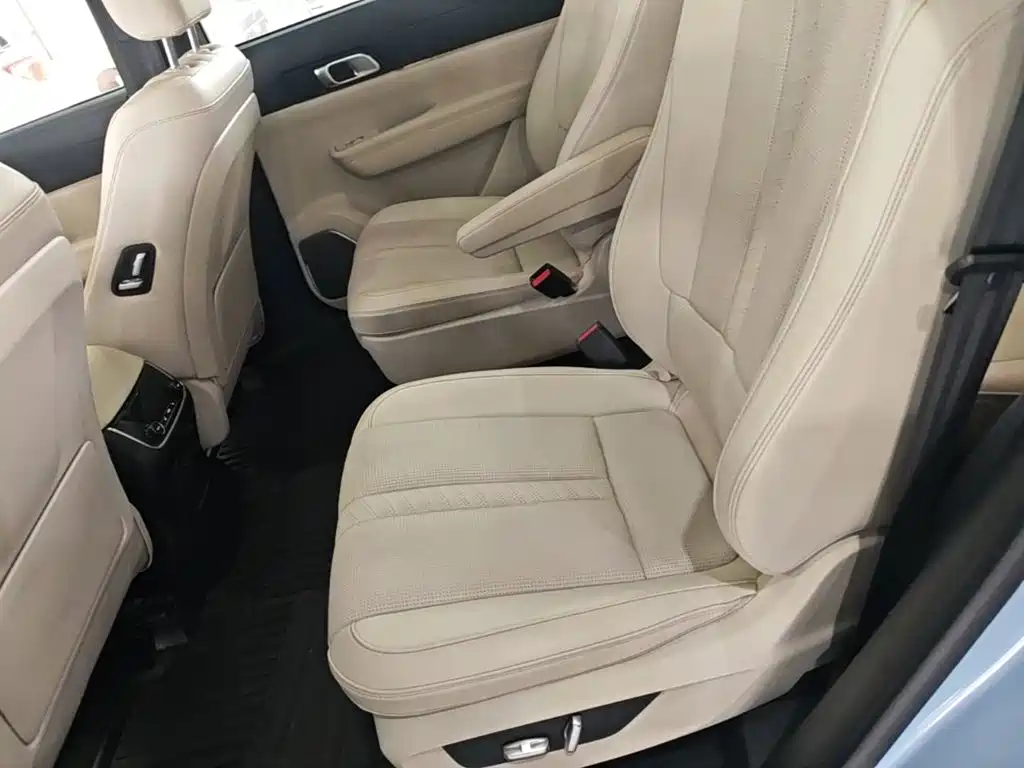 Li Auto Li ONE — миниатюра 17