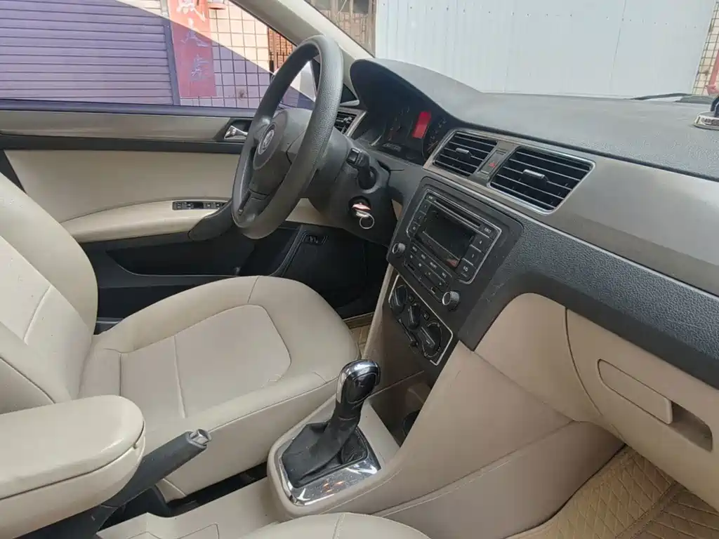 Volkswagen Santana — миниатюра 13