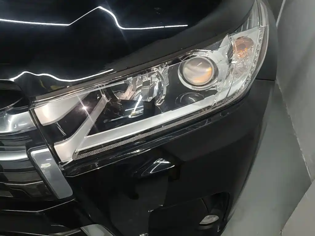 Toyota Highlander — миниатюра 24